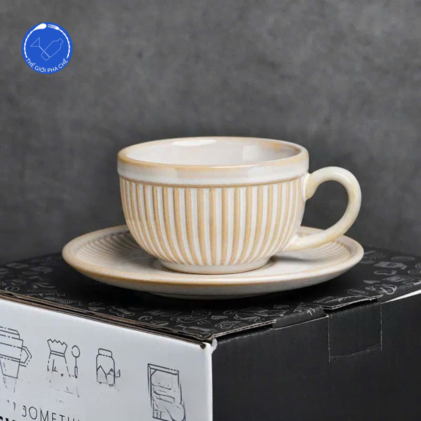 Tách sứ màu cafe truyền thống