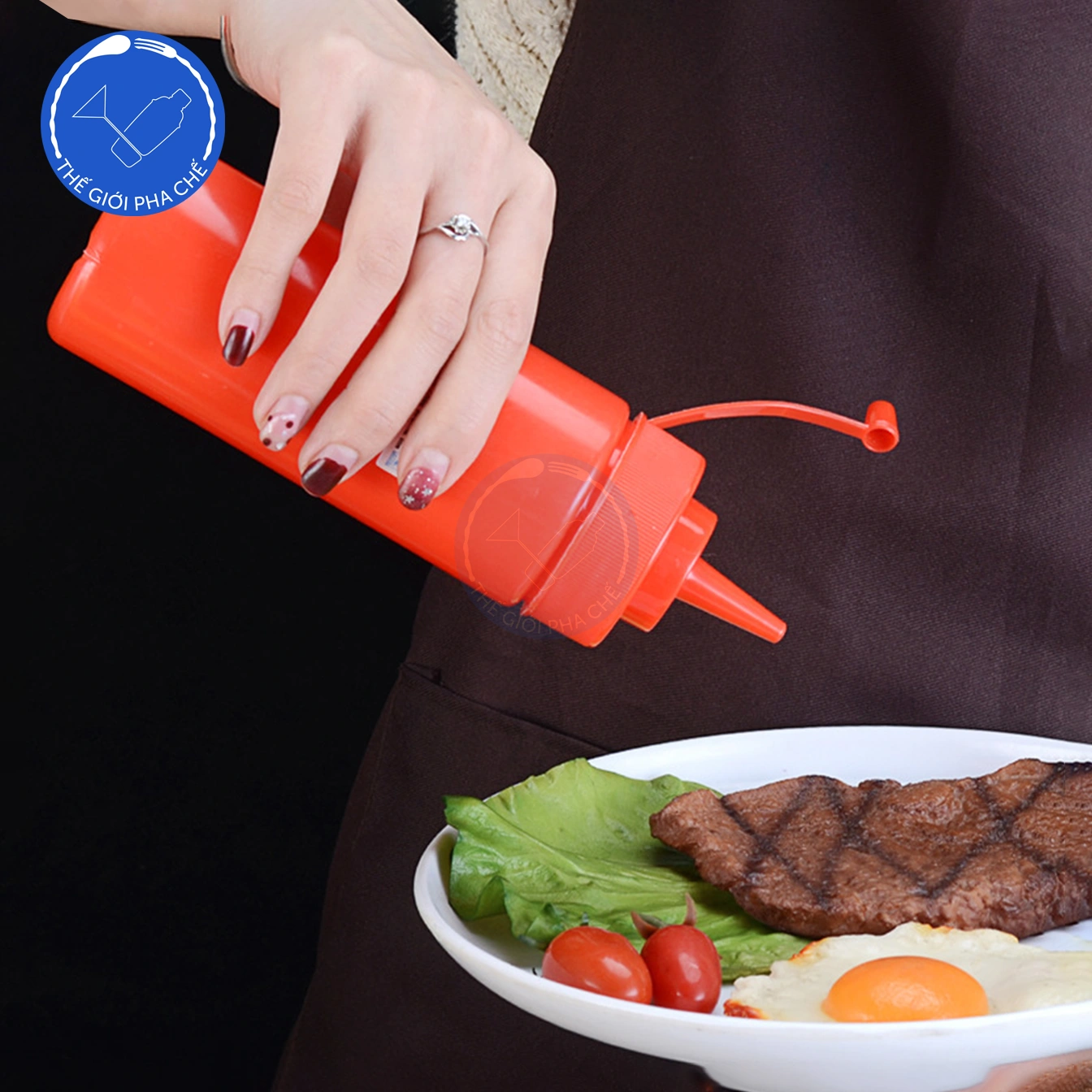 Bình đựng chất lỏng nhựa